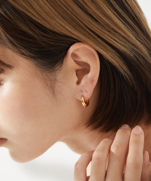 VitaFelice（ヴィータフェリーチェ）の「小ぶり オーバル フープピアス（ピアス（両耳用）・レディース・ゴールド/シルバー・FREE）」の7枚目の写真