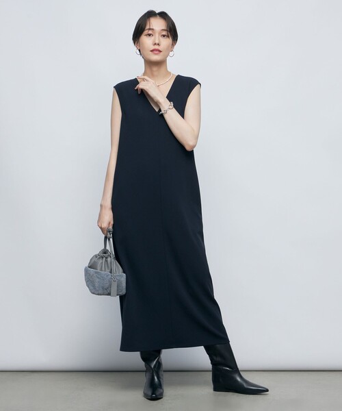 NOLLEY’S Sophi（ノーリーズソフィ）の「カットジョーゼットノースリワンピース（ワンピース・レディース・ネイビー/ベージュ・36/38）」の6枚目の写真