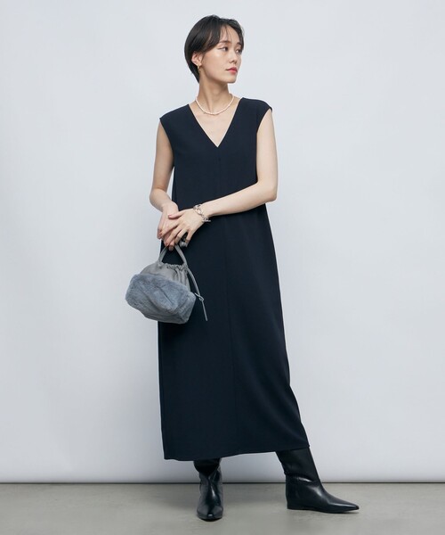 NOLLEY’S Sophi（ノーリーズソフィ）の「カットジョーゼットノースリワンピース（ワンピース・レディース・ネイビー/ベージュ・36/38）」の13枚目の写真