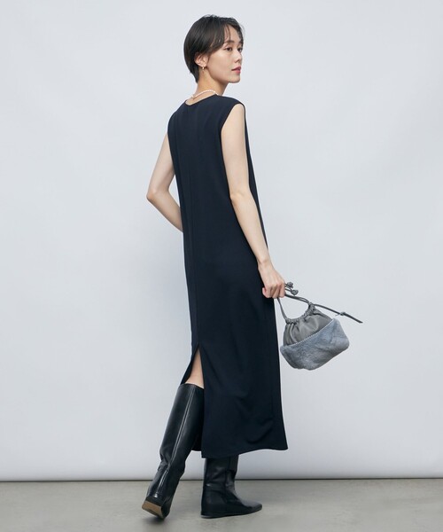 NOLLEY’S Sophi（ノーリーズソフィ）の「カットジョーゼットノースリワンピース（ワンピース・レディース・ネイビー/ベージュ・36/38）」の20枚目の写真