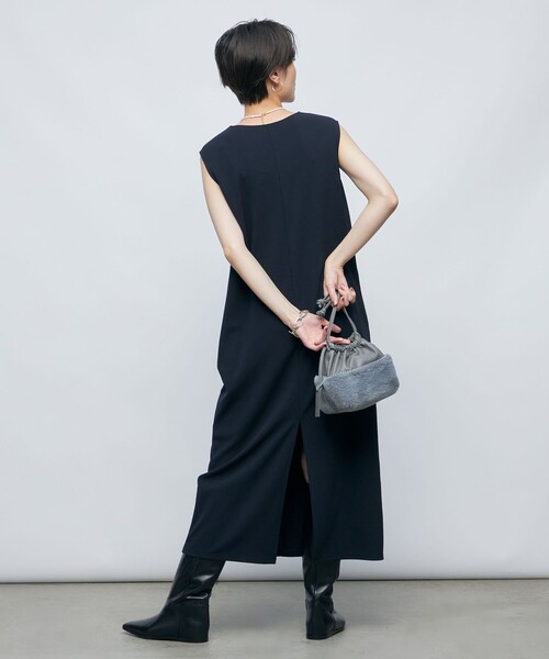 NOLLEY’S Sophi（ノーリーズソフィ）の「カットジョーゼットノースリワンピース（ワンピース・レディース・ネイビー/ベージュ・36/38）」の7枚目の写真