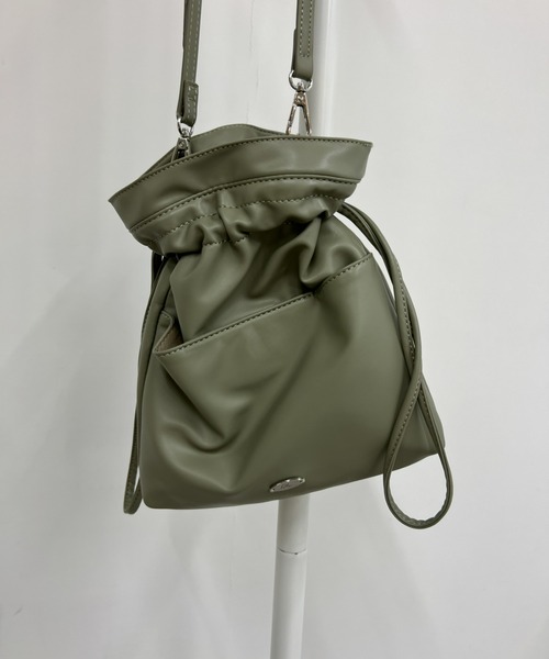 Olu.（オルドット）の「ドローストリングバッグ（ショルダーバッグ・レディース・カーキ/アイボリー/ブラック・FREE）」の10枚目の写真