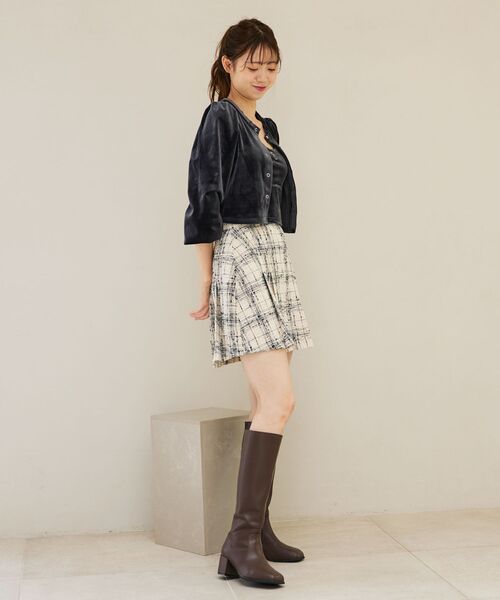 MAJESTIC LEGON(マジェスティックレゴン)の「twinkleミニスカート(スカート・レディース・ホワイト系その他2/ブラック・MEDIUM)」の4枚目の写真