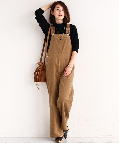 BEAUTY&YOUTH UNITED ARROWS（ビューティーアンドユースユナイテッドアローズ）の「BY ∵コーデュロイオーバーオール◆（サロペット/オーバーオール・レディース・ベージュ/ネイビー・SMALL/MEDIUM）」の2枚目の写真