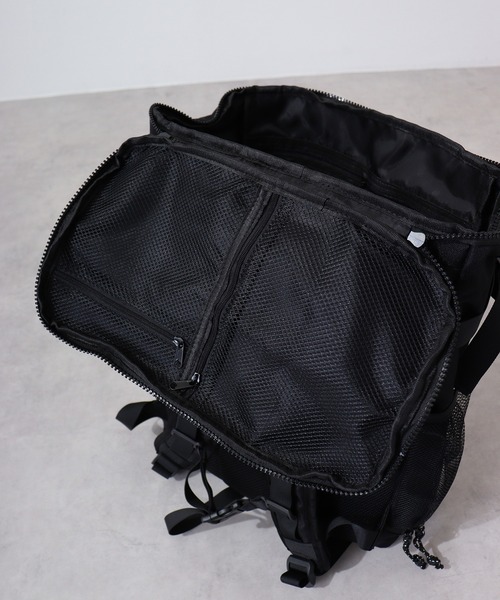 THRASHER(スラッシャー)の「THRASHER BOX RUCKSACK(バックパック/リュック・メンズ・ブラック/マルチ・FREE)」の14枚目の写真