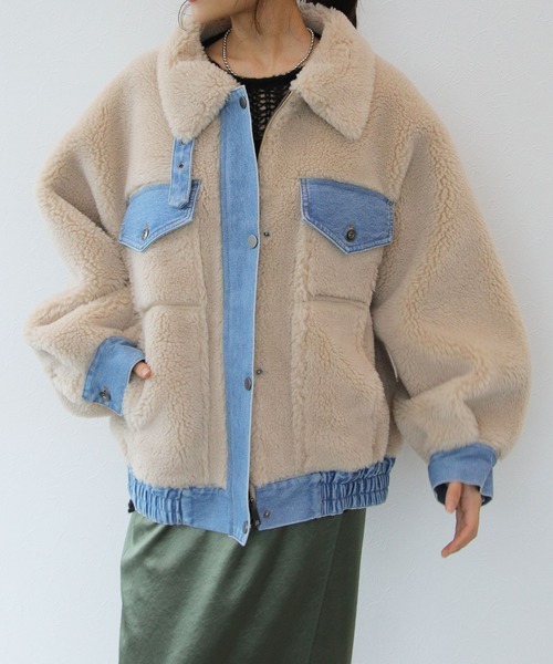 TITE IN THE STORE（ティテ　インザ　ストア）の「デニムドッキングボアジャケット（ムートンコート・レディース・チャコールグレー/ベージュ・38）」の8枚目の写真