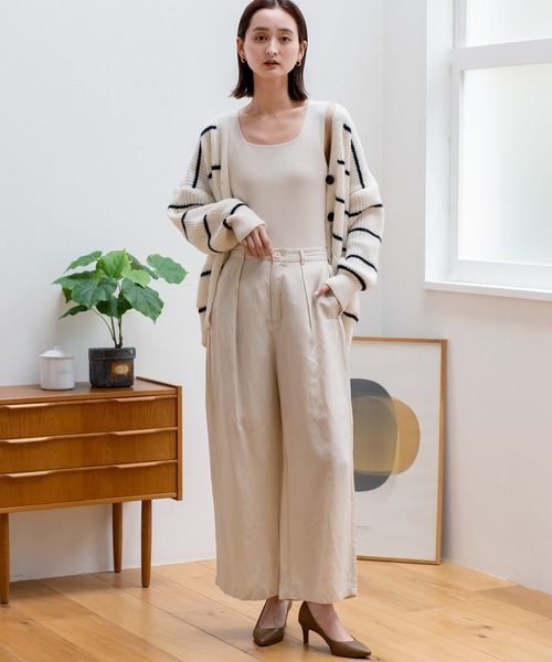 VitaFelice（ヴィータフェリーチェ）の「ボーダーVネック ニットカーディガン（カーディガン/ボレロ・レディース・ホワイト/グレー・FREE）」の3枚目の写真