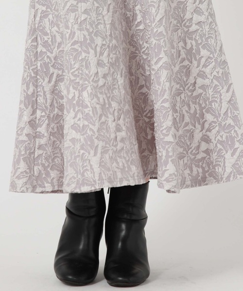 archives（アルシーヴ）の「FZIPフクレJQキャミワンピース（ワンピース・レディース・アイボリー/ブラック/グレイッシュベージュ・MEDIUM）」の11枚目の写真