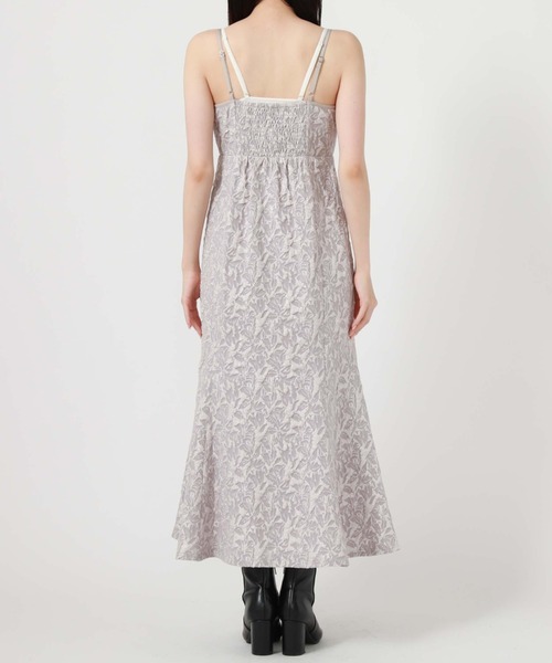 archives（アルシーヴ）の「FZIPフクレJQキャミワンピース（ワンピース・レディース・アイボリー/ブラック/グレイッシュベージュ・MEDIUM）」の6枚目の写真