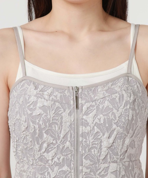 archives（アルシーヴ）の「FZIPフクレJQキャミワンピース（ワンピース・レディース・アイボリー/ブラック/グレイッシュベージュ・MEDIUM）」の7枚目の写真