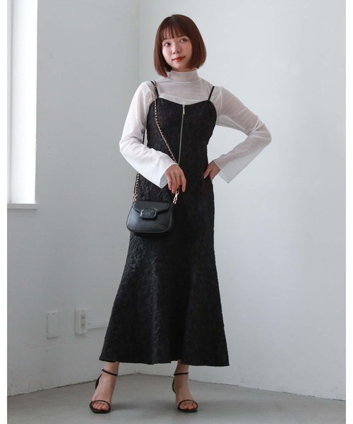 archives（アルシーヴ）の「FZIPフクレJQキャミワンピース（ワンピース・レディース・アイボリー/ブラック/グレイッシュベージュ・MEDIUM）」の12枚目の写真