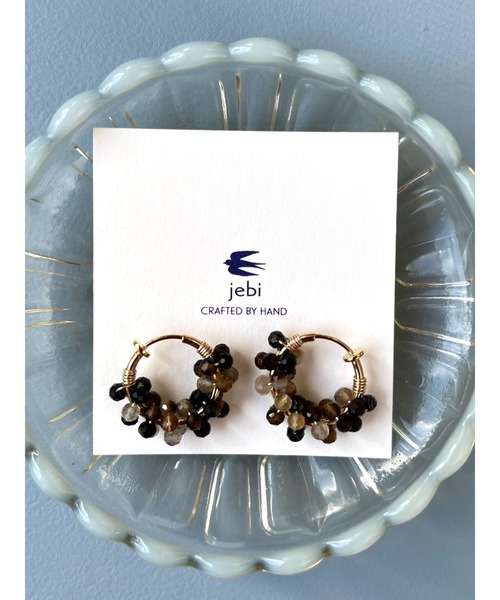 tone（トーン）の「【jebi】天然石のフープイヤリング(MA)（イヤリング・レディース・ピンク/ホワイト/ネイビー/パープル/ライトブルー/レッド/ボルドー/イエロー/ブラック/グレー/ターコイズブルー/グリーン/ブルー系その他/ブラウン・FREE）」の5枚目の写真