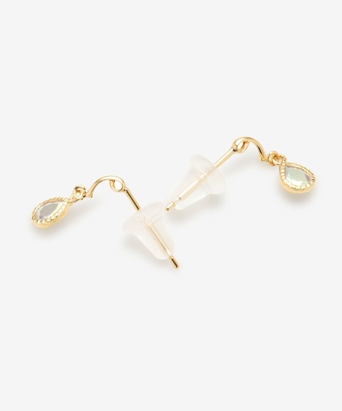ESTELLE(エステール)の「K10 イエローゴールド キュービックジルコニア しずく ピアス ESTELLE/エステール(ピアス(両耳用)・レディース・イエローゴールド・-)」の3枚目の写真