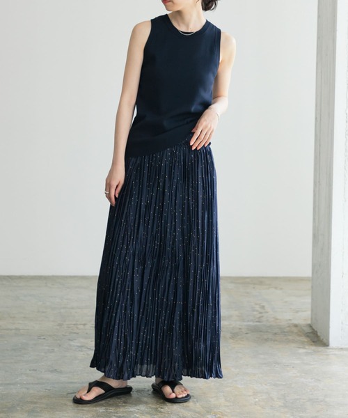 URBAN RESEARCH(アーバンリサーチ)の「グリッタードットプリントスカート(スカート・レディース・ブラック/ネイビー・38/36)」の10枚目の写真