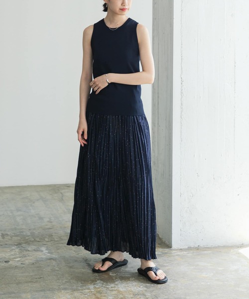 URBAN RESEARCH(アーバンリサーチ)の「グリッタードットプリントスカート(スカート・レディース・ブラック/ネイビー・38/36)」の11枚目の写真