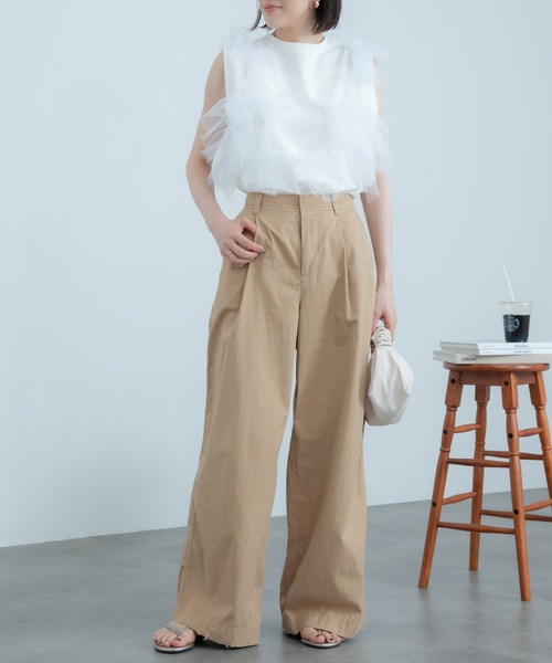 HEILIS(ヘイリス)の「3wayチュールデザインカットソー / チュールトップス ノースリーブ タンクトップ カットソー フリル オフィスカジュアル(Tシャツ/カットソー・レディース・オフホワイト/ブラック・FREE)」の15枚目の写真
