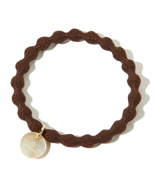 Snow Peak(スノーピーク)の「Logo charm Hair tie(ヘアゴム・レディース・ブラウン/ブラック/ライトグレー・ONE SIZE)」の1枚目の写真