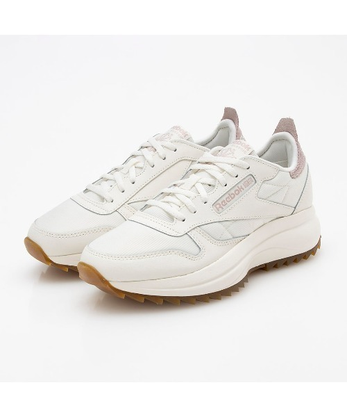Reebok（リーボック）の「クラシックレザー スペシャル エクストラ / CLASSIC LEATHER SP EXTRA（スニーカー・レディース・ホワイト/オフホワイト・22.5cm/23.0cm/23.5cm/24.5cm/24.0cm/25.0cm/25.5cm/26.0cm）」の3枚目の写真