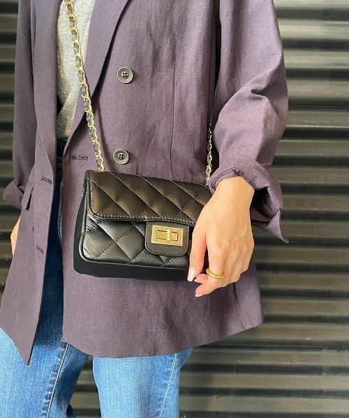 AULENTTI（オウレンティ）の「【WEB限定】[AULENTTI/オーレンティ] チェーンレザーキルティングショルダーバッグ（ショルダーバッグ・レディース・ブラック・F）」の8枚目の写真