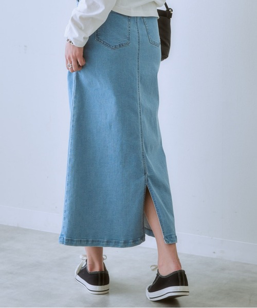 SMILE LAND（スマイルランド）の「大きいサイズ すごのびストレッチデニムロングスカート（ゆったりヒップ）（スカート・レディース・ライトブルー/ブルー・L/LL/3L/4L/5L）」の12枚目の写真