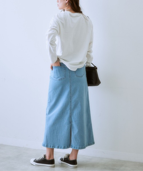 SMILE LAND（スマイルランド）の「大きいサイズ すごのびストレッチデニムロングスカート（ゆったりヒップ）（スカート・レディース・ライトブルー/ブルー・L/LL/3L/4L/5L）」の14枚目の写真