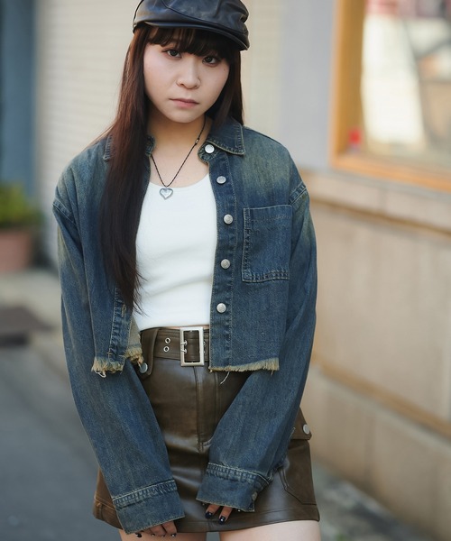 SPINNS（スピンズ）の「ショート丈オーバーダイデニムジャケット（デニムジャケット・レディース・ブルー/ブラック・ONESIZE）」の5枚目の写真