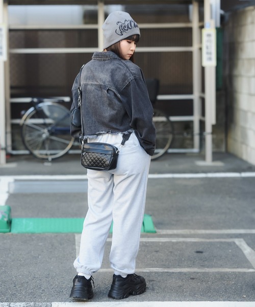 SPINNS（スピンズ）の「ショート丈オーバーダイデニムジャケット（デニムジャケット・レディース・ブルー/ブラック・ONESIZE）」の12枚目の写真