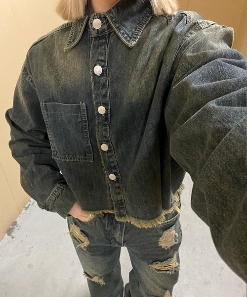 SPINNS（スピンズ）の「ショート丈オーバーダイデニムジャケット（デニムジャケット・レディース・ブルー/ブラック・ONESIZE）」の21枚目の写真