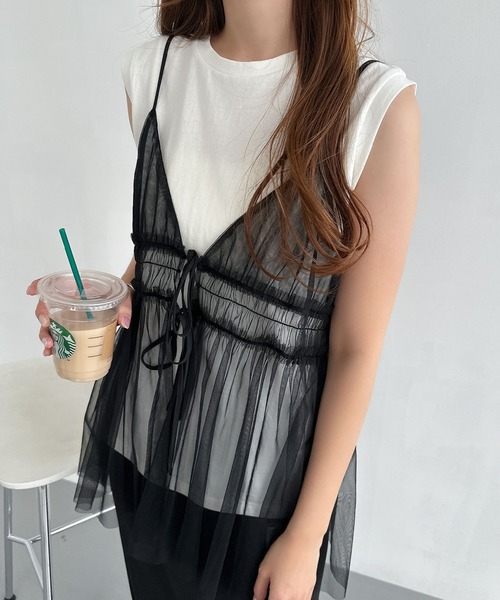 andme（アンドミー）の「フロントリボンチュールキャミソールビスチェ（キャミソール・レディース・チャコールグレー/ブラック/アイボリー・M）」の6枚目の写真