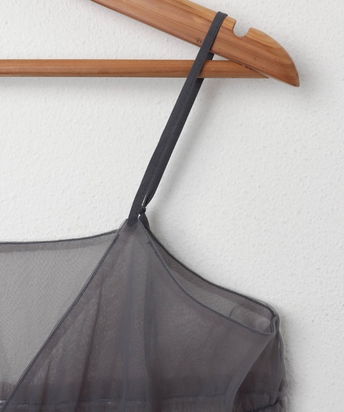 andme（アンドミー）の「フロントリボンチュールキャミソールビスチェ（キャミソール・レディース・チャコールグレー/ブラック/アイボリー・M）」の22枚目の写真