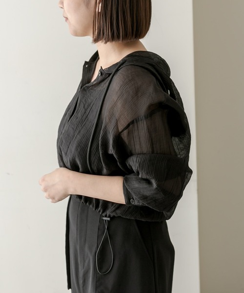 ear PAPILLONNER(イアパピヨネ)の「《日よけ・冷房対策》シアーパーカー【SUM1 STYLE】(パーカー・レディース・ブラック/ホワイト・FREE)」の10枚目の写真