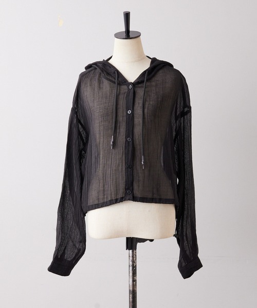 ear PAPILLONNER(イアパピヨネ)の「《日よけ・冷房対策》シアーパーカー【SUM1 STYLE】(パーカー・レディース・ブラック/ホワイト・FREE)」の6枚目の写真