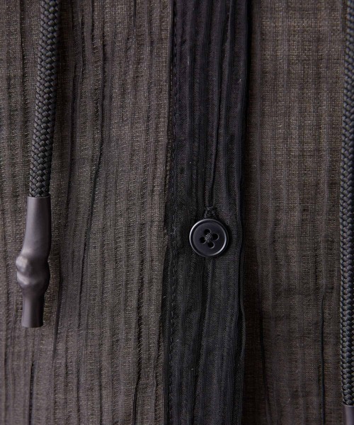 ear PAPILLONNER(イアパピヨネ)の「《日よけ・冷房対策》シアーパーカー【SUM1 STYLE】(パーカー・レディース・ブラック/ホワイト・FREE)」の7枚目の写真