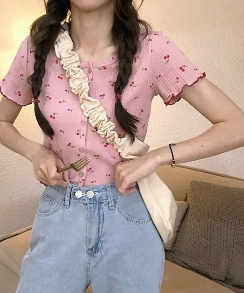 Achic(アシック)の「チェリークロップ半袖ニットトップス(ニット/セーター・レディース・ホワイト/ピンク/グレー・M)」の19枚目の写真