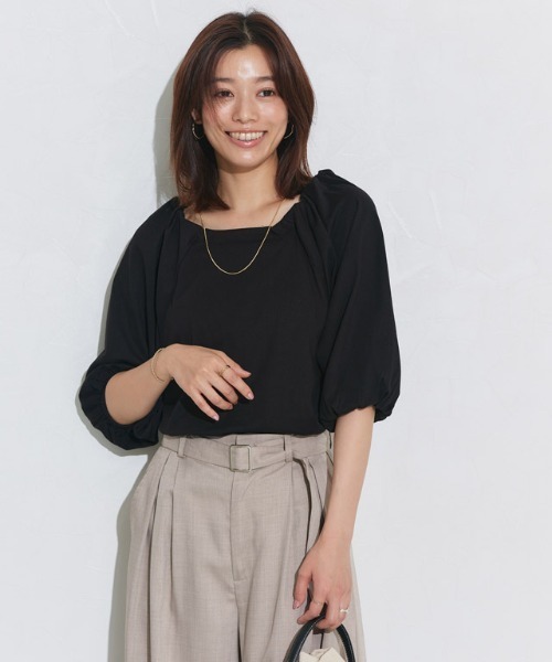 Pierrot(ピエロ)の「パフスリーブカットソー(Tシャツ/カットソー・レディース・ライトベージュ/ブラック/オフホワイト/ネイビー・M/L)」の12枚目の写真