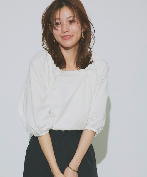Pierrot(ピエロ)の「パフスリーブカットソー(Tシャツ/カットソー・レディース・ライトベージュ/ブラック/オフホワイト/ネイビー・M/L)」の20枚目の写真