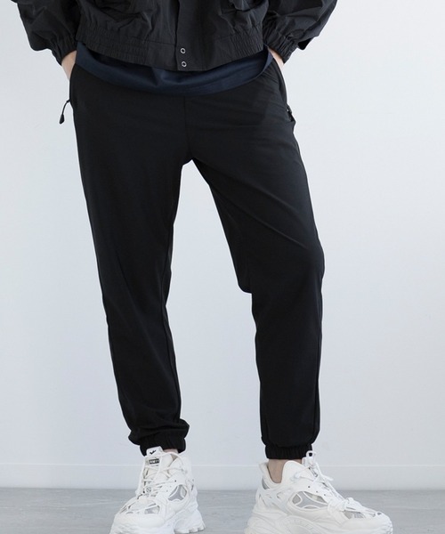 aimoha(アイモハ)の「aimoha men MONO LUXE PALETTE URBAN SLEEK JOGGERS(スウェットパンツ・メンズ・ブラック/ダークグレー/ライトグレー・29inch/30inch/31inch/32inch)」の3枚目の写真