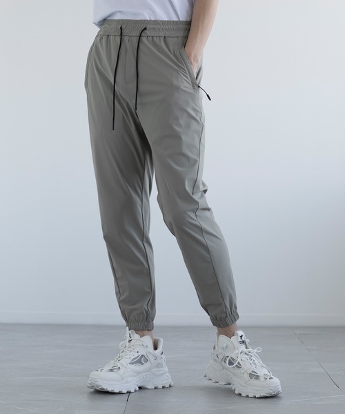 aimoha(アイモハ)の「aimoha men MONO LUXE PALETTE URBAN SLEEK JOGGERS(スウェットパンツ・メンズ・ブラック/ダークグレー/ライトグレー・29inch/30inch/31inch/32inch)」の9枚目の写真