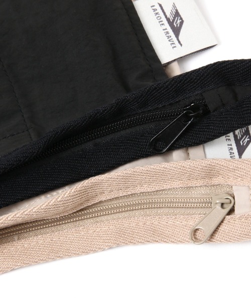 LAKOLE（ラコレ）の「ライトサコッシュ / 117052（ショルダーバッグ・レディース・ブラック/ベージュ・FREE）」の5枚目の写真