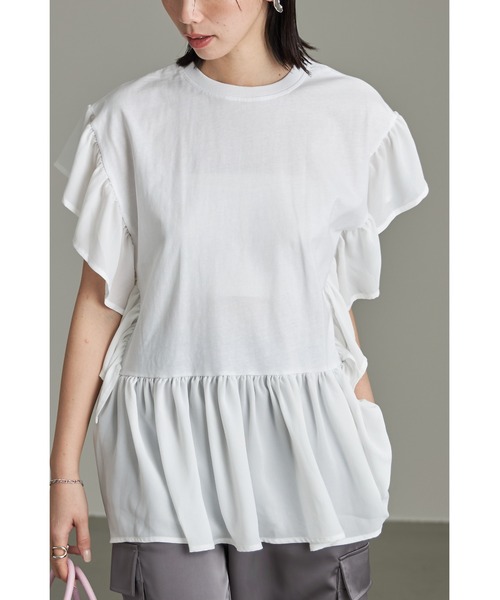 &. NOSTALGIA(アンドドットノスタルジア)の「異素材フリルドッキングトップス(Tシャツ/カットソー・レディース・オフホワイト/ブルー/ブラック・M)」の4枚目の写真