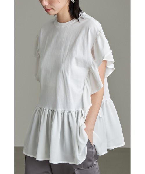 &. NOSTALGIA(アンドドットノスタルジア)の「異素材フリルドッキングトップス(Tシャツ/カットソー・レディース・オフホワイト/ブルー/ブラック・M)」の5枚目の写真