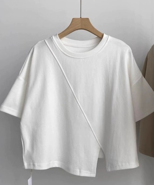 ANOTHER S(アナザーエス)の「フロントスリット半袖トップス(Tシャツ/カットソー・レディース・グリーン/ベージュ/ブラック/ホワイト・FREE)」の1枚目の写真