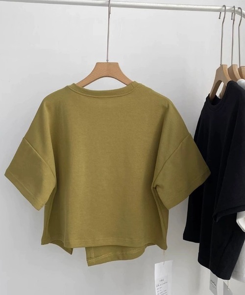 ANOTHER S(アナザーエス)の「フロントスリット半袖トップス(Tシャツ/カットソー・レディース・グリーン/ベージュ/ブラック/ホワイト・FREE)」の7枚目の写真