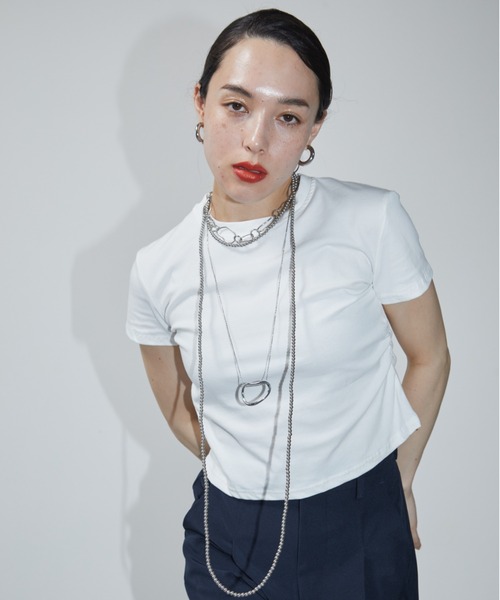 HANNE(アン)の「サイドギャザーTEE(Tシャツ/カットソー・レディース・ホワイト/ブラック・FREE)」の2枚目の写真