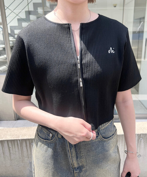 mline（エムライン）の「[mline]刺繍WZIPカーディガン（カーディガン/ボレロ・レディース・ブラック/レッド/ベージュ/ブルー/アイボリー・FREE）」の14枚目の写真