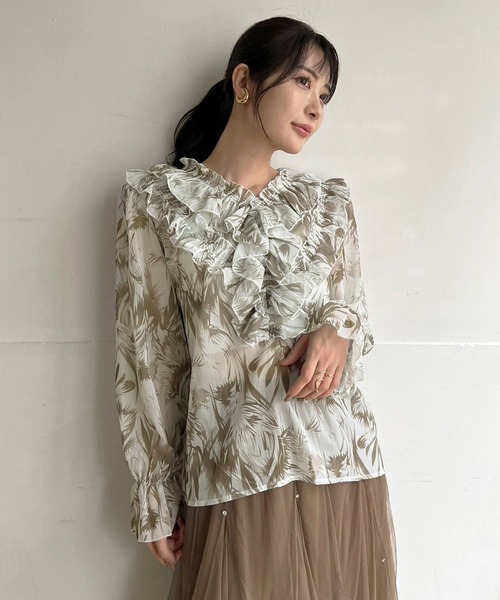 Jewelobe(ジュエローブ)の「パワーショルダーフリルシアートップス(シャツ/ブラウス・レディース・ブラック/ブルー/カーキ・FREE)」の13枚目の写真