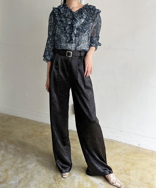 Jewelobe(ジュエローブ)の「パワーショルダーフリルシアートップス(シャツ/ブラウス・レディース・ブラック/ブルー/カーキ・FREE)」の8枚目の写真
