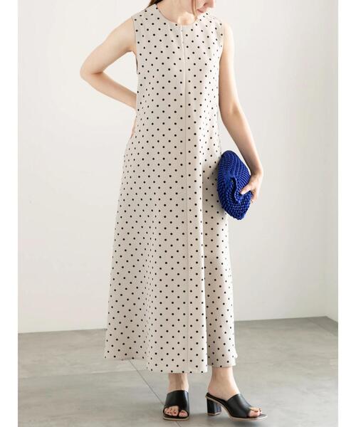 Te chichi(テチチ)の「ドットノースリーブワンピース(ワンピース・レディース・ベージュ/チャコールグレー・F)」の6枚目の写真