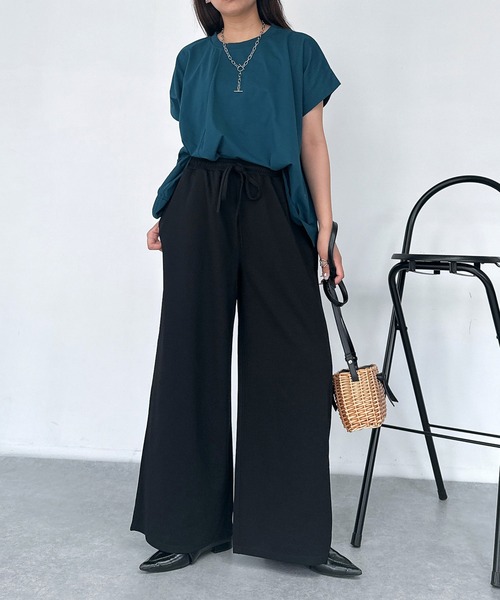 AS KNOW AS plus(アズノゥアズプラス)の「◎接触冷感 UVカット アシンメトリー フレンチスリーブタックプルオーバー(Tシャツ/カットソー・レディース・ブラック/サックスブルー/オレンジ/グレイッシュベージュ/ベージュ系/ブルー系/オレンジ系/ボルドー/ブルーグリーン・FREE)」の16枚目の写真