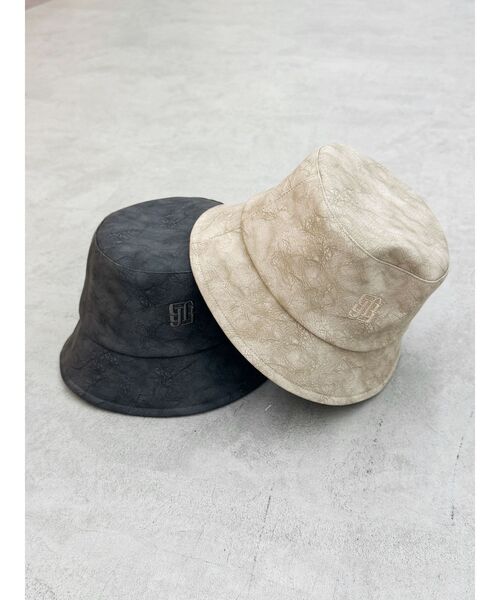 GYDA（ジェイダ）の「パターンフェイクレザーバケットハット（ハット・レディース・ベージュ/チャコールグレー・FREE）」の3枚目の写真